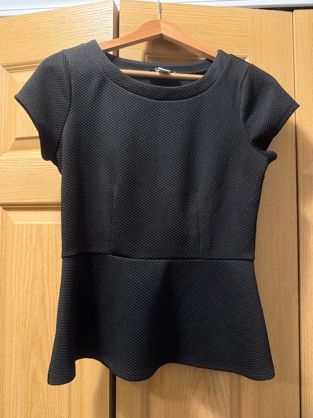 White House/Black Market Black Top Women SZ  S
